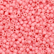 Abalorios Miyuki Delica's 11/0 Duracoat opaque dyed guava pink DB-2115