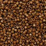Abalorios Miyuki Delica's 11/0 Duracoat opaque dyed cognac brown DB-2142