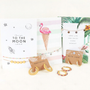 Set de inspiraciones ¿Estás en busca de nueva joyería con tarjetas a juego?