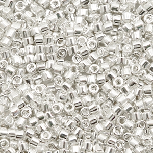 Abalorios Miyuki Delica's 11/0 Bright sterling plated silver DB-551
