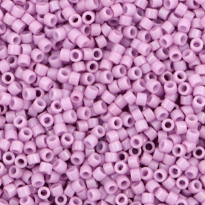 Abalorios Miyuki Delica's 11/0 Duracoat opaque dyed crocus purple DB-2136
