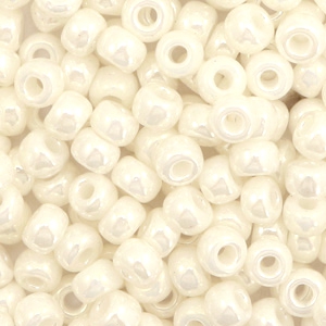 Miyuki Rocalla 6/0 Ceylon antique ivory pearl 6-592