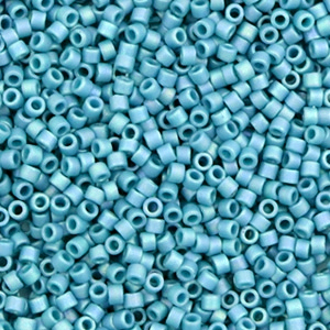 Abalorios Miyuki delica's 11/0 Opaque luster medium turquoise blue DB-218
