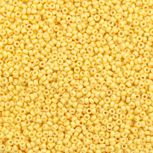 Rocallas Miyuki 15/0 Duracoat opaque banana yellow 15-4452