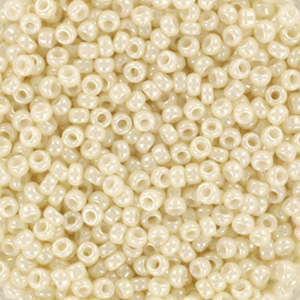 Rocalla Miyuki 11/0 Ceylon cream beige 11-594