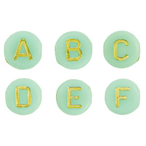 Abalorios letras acr&iacute;licas mix Verde menta-oro
