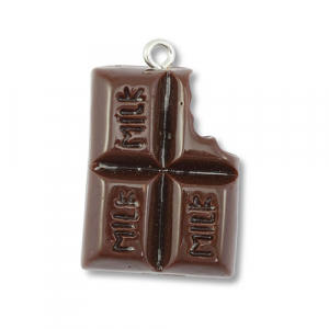 Colgantes de resina chocolate Marr&oacute;n oscuro
