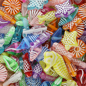 Abalorios acr&iacute;licos vida marina Transparente multicolor-blanco
