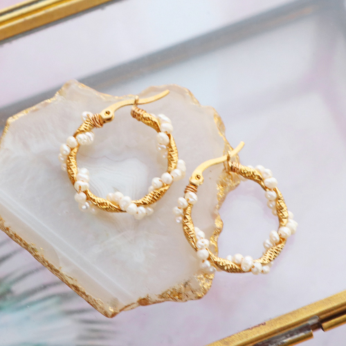Preciosas perlas de agua dulce de tendencia para la crear joyer&iacute;a de verano