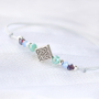 As&iacute; puedes hacer estas pulseras con abalorios faceteados en colores de verano: