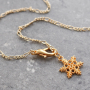 Descubre aqu&iacute; qu&eacute; collares de moda puedes hacer para la pr&oacute;xima temporada invernal: