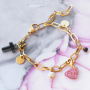 La creaci&oacute;n de pendientes y pulseras con colgantes Plexx es f&aacute;cil: