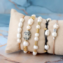 Estas pulseras se pueden hacer con la &uacute;ltima colecci&oacute;n de perlas de agua dulce