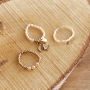 Manos a la obra para crear elegantes pulseras y anillos