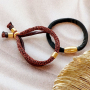 Te mostramos c&oacute;mo usar la cinta el&aacute;stica Ibiza para crear una l&iacute;nea de pulseras
