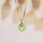 Elegantes pendientes y colgantes con piedras naturales rondeles