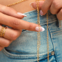 Con las body chains, cadenas para el abdomen y cadenas para el bikini