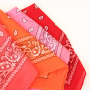 Crea coloridos collares y pulseras con bandanas