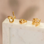 Descubre nuestros deslumbrantes anillos de acero inoxidable