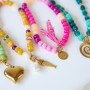 Crear joyas con abalorios acr&iacute;licos
