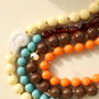 Collares coloridos con abalorios acr&iacute;licos DQ redondos 