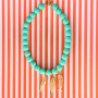 D&eacute;jate inspirar con los collares BY31&reg; de abalorios acr&iacute;licos 